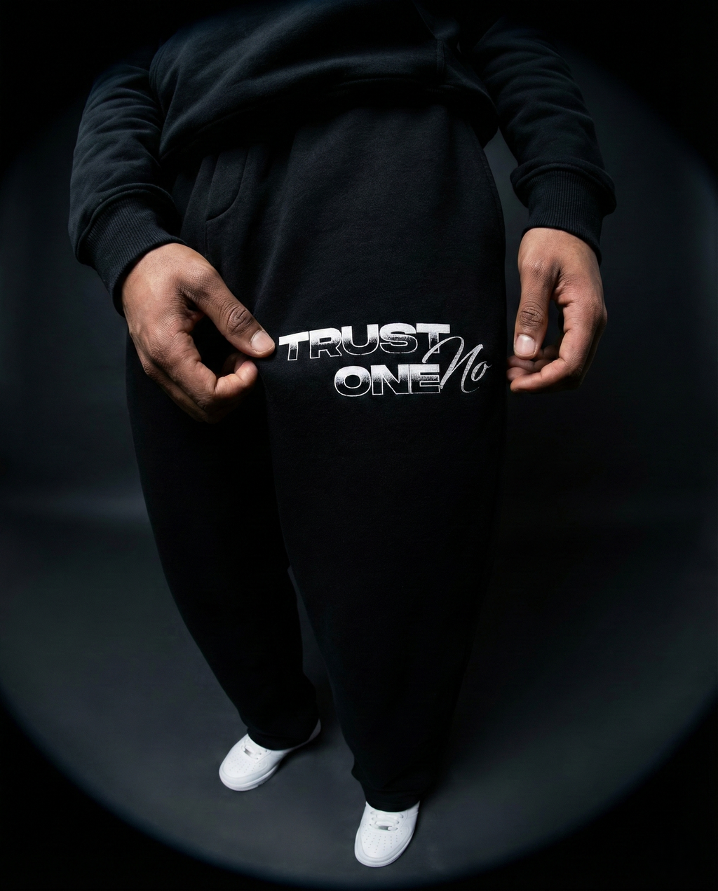 DON'T TRUST Oversized Sweatpants (unisex)