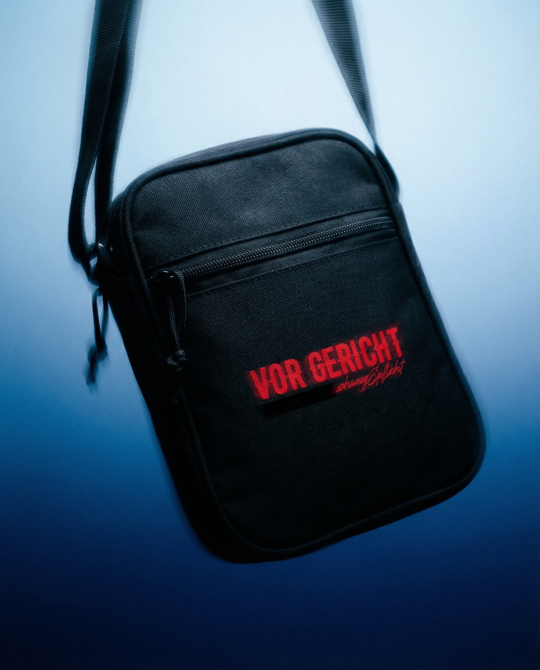 SCHWEIGEPFLICHT Pushertasche