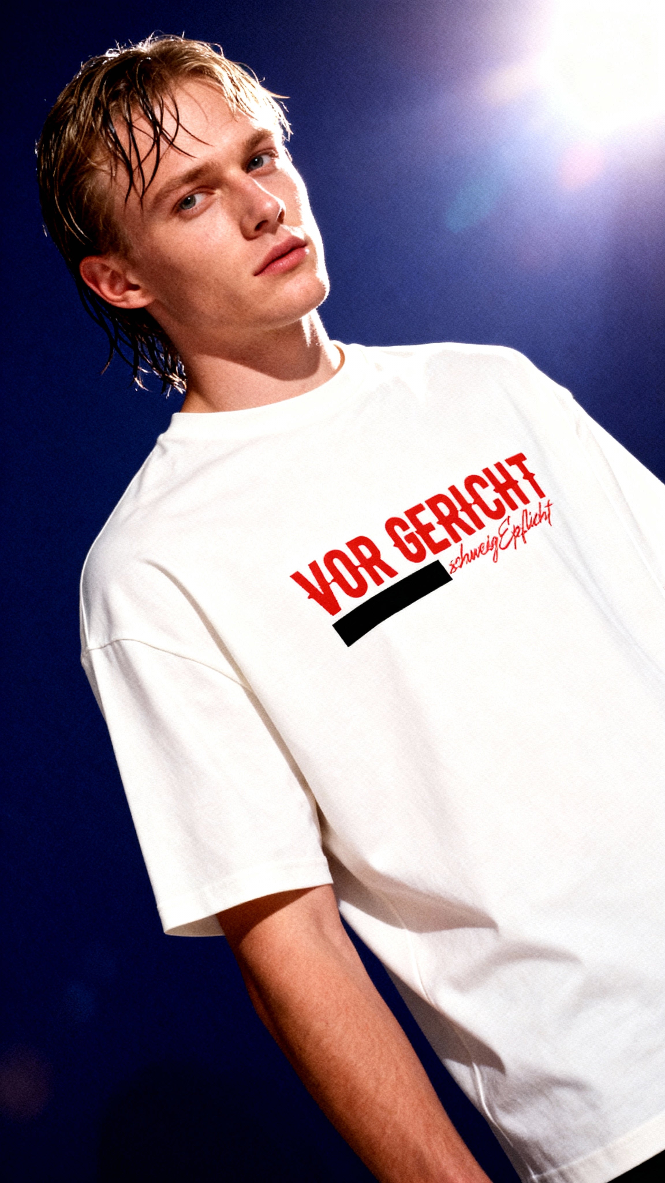 SCHWEIGEPFLICHT Oversized T-Shirt